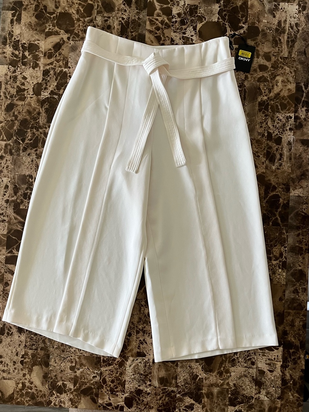 DKNY High-Waist High Drape 
Split-Leg Ivory Pants with Tie Belt - Picture 3 of 12